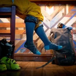 Darn Tough Women's RFL Ultra-Light Ski Socks 7 Darn Tough Women's RFL Ultra-Light Ski Socks -Ski Gear Shop 2023 Darn Tough WMN RFL UL Ski Sock TEAL 3